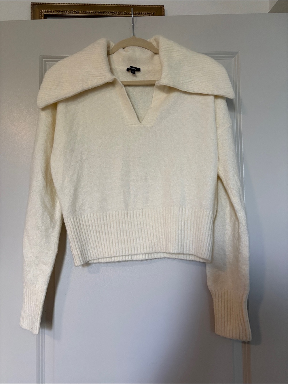 Express Cream V-Neck Collared Knit Sweater